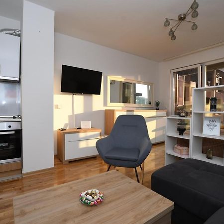 Sky Way Studio Apartment 사라예보 외부 사진