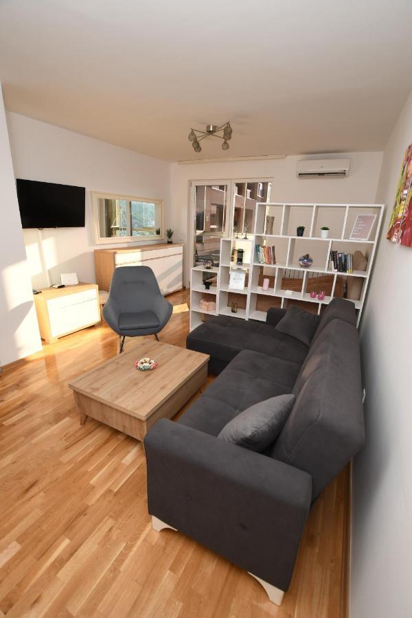 Sky Way Studio Apartment 사라예보 외부 사진